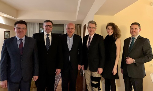 amerikanoi axiomatouxoi007032020 1