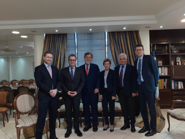 &Epsilon;&pi;ί&sigma;&kappa;&epsilon;&psi;&eta; &tau;&omicron;&upsilon; &Gamma;&epsilon;&nu;&iota;&kappa;&omicron;ύ &Pi;&rho;&omicron;&xi;έ&nu;&omicron;&upsilon; &tau;&omega;&nu; &Eta;&Pi;&Alpha; &sigma;&tau;&eta; &Theta;&epsilon;&sigma;&sigma;&alpha;&lambda;&omicron;&nu;ί&kappa;&eta; &sigma;&tau;&omicron;&nu; &Alpha;&nu;&tau;&iota;&pi;&epsilon;&rho;&iota;&phi;&epsilon;&rho;&epsilon;&iota;ά&rho;&chi;&eta; &Kappa;&alpha;&beta;ά&lambda;&alpha;&sigmaf;