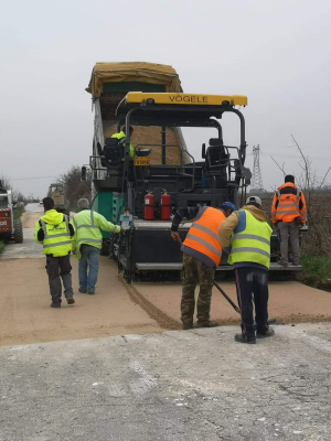 Έ&nu;&alpha; &mu;&alpha;&kappa;&rho;&omicron;&chi;&rho;ό&nu;&iota;&omicron; &omicron;&delta;&iota;&kappa;ό έ&rho;&gamma;&omicron; &upsilon;&lambda;&omicron;&pi;&omicron;&iota;&epsilon;ί&tau;&alpha;&iota;